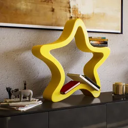 Espositore a forma di stella in polietilene giallo