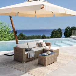 Set relax in polyrattan marrone con divano e tavolino e cuscini bianchi - Requel