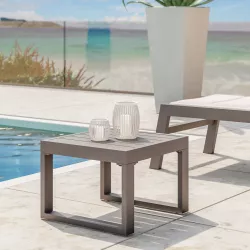 Tavolino in alluminio tortora 43x43 cm – Carioca