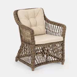 Poltrona con braccioli in polyrattan con cuscini crema - Shelton