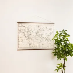 Decorazione da parete 110x74h cm mappa del mondo vintage in cotone e legno