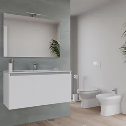 Bagno completo con mobile sospeso 100 cm bianco opaco 3 ante con specchio sanitari e miscelatori - Davis