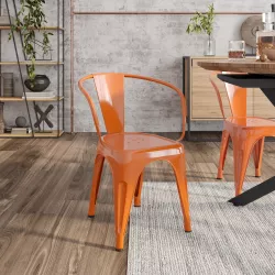 Sedia con braccioli impilabile stile industrial in metallo arancione - Farley