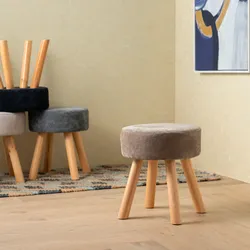 Sgabello imbottito in tessuto tortora con gambe in legno - Ferry