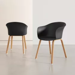 Set 2 sedie in polipropilene nero con gambe in metallo effetto legno - Holmen