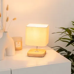 Lampada d'appoggio 21 h cm in legno di pino con paralume effetto lino