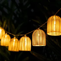 Catena luminosa LED da 3 metri a ricarica solare con 10 lampadine effetto rattan