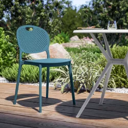 Sedia da giardino impilabile in polipropilene blu - Makeba