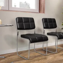 Sedia da ufficio imbottita in similpelle nero con cuciture a contrasto e gambe a slitta cromo - Amber