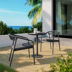 Set bistrot tavolo rotondo 60 cm top effetto legno e 2 sedie con braccioli in corda grigia - Reagan