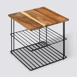 Scaffale d'appoggio 24x24h cm in acciaio nero e legno di acacia naturale con 3 ripiani