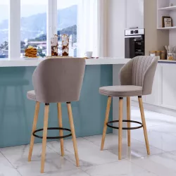 Set 2 sgabelli in tessuto grigio chiaro con struttura in legno - Adriel