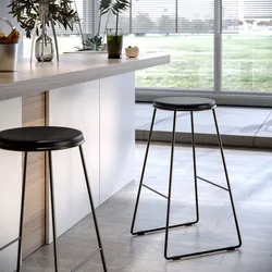 Sgabello con seduta nera e gambe in acciaio nero - Banzai