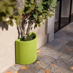 Vaso a mezzaluna da parete 45 h cm in polietilene verde kiwi - Muret