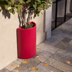 Vaso a mezzaluna da parete 65 h cm in polietilene rosso fragola - Muret