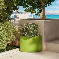 Vaso angolare tutta capienza 45x45 h cm in polietilene verde kiwi - Gilha