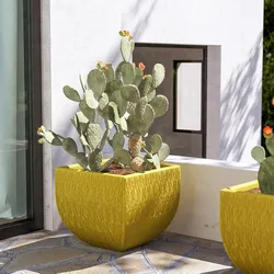 Vaso rustico da esterno 65x65 cm in polietilene giallo - Therra