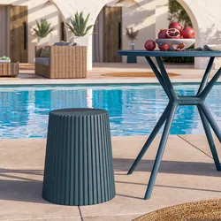 Sgabello basso da giardino rotondo 39 cm in polipropilene blu - Xilo