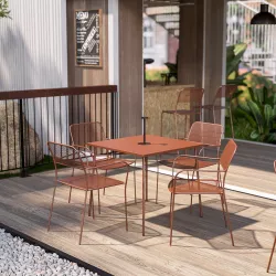 Set pranzo con tavolo 80x80 cm e 4 sedie con braccioli in acciaio terracotta - Faber