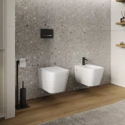 Sanitari sospesi in ceramica Rimless e sedile copri wc con chiusura softclose - Agatea