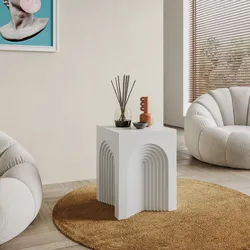 Tavolino 35x35 cm in legno bianco con struttura ad arco intagliato - Dedim