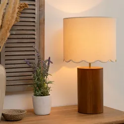 Lampada da tavolo 50h cm in legno di pino naturale e paralume bianco