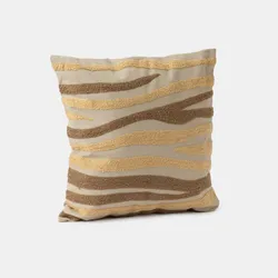 Cuscino sfoderabile 45x45 in tessuto verde con decoro zebrato in microteddy sabbia e marrone