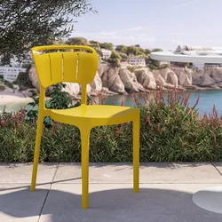 Sedia da giardino impilabile in polipropilene senape con schienale intagliato - Clyde