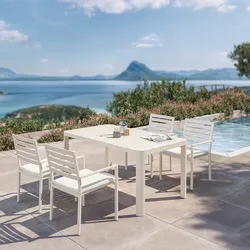 Set pranzo in alluminio beige con tavolo allungabile 160/240x90 cm e 4 sedie con braccioli e cuscino - Carioca