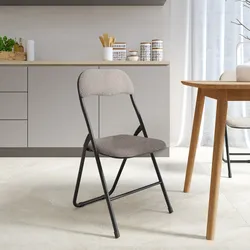 Sedia pieghevole con cuscino imbottito in bouclé bianco e grigio e struttura in metallo - Fold