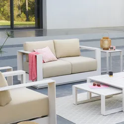 Divano 2 posti in alluminio crema con cuscini beige - Coza
