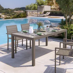 Tavolo da esterno allungabile 180/240x90 cm in alluminio tortora con top in vetro - Carioca