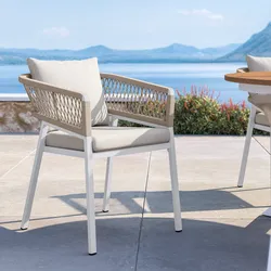 Sedia con braccioli in alluminio bianco e dettagli in corda tortora con cuscini - Clerc