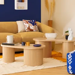 Set 2 tavolini in legno effetto rovere con dettaglio cannettato - Taisha