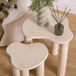 Set 2 tavolini alti impilabili in legno di pino beige semilucido - Lomea