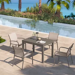 Set pranzo tortora con tavolo 105/210x75 cm e 4 sedie con braccioli tondi textilene e alluminio - Carioca