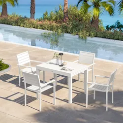 Set pranzo bianco con tavolo 105/210x75 cm e 4 sedie con braccioli in alluminio a doghe - Carioca