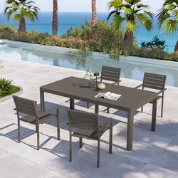 Set pranzo tortora con tavolo 200/260/320x100 cm e 4 sedie con braccioli in alluminio a doghe - Carioca