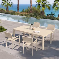 Set pranzo vaniglia con tavolo 200/260/320x100 cm e 4 sedie con braccioli in alluminio a doghe - Carioca