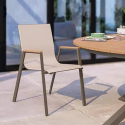 Sedia da esterno con braccioli effetto legno miele in alluminio e textilene tortora - Carioca Wood