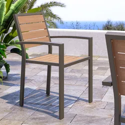 Sedia da esterno con braccioli in alluminio tortora e doghe effetto legno miele - Carioca Wood