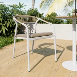 Sedia da esterno con braccioli effetto legno naturale in acciaio off white e corda tortora - Reagan