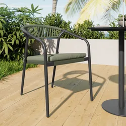 Sedia da esterno con braccioli effetto legno grigio in acciaio e corda verde oliva - Reagan