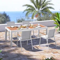 Set pranzo tavolo 200/300x100 cm top effetto legno caramello e 4 sedie in textilene e alluminio bianco - Carioca Wood