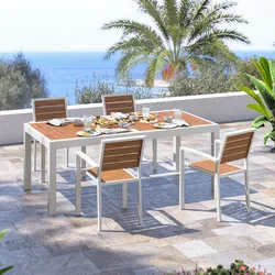 Set pranzo tavolo 200/300x100 cm top effetto legno caramello e 4 sedie con braccioli in alluminio bianco - Carioca Wood