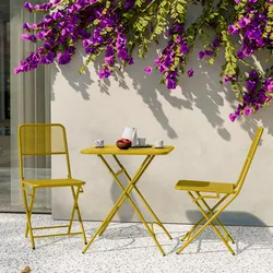 Set bistrot con tavolo pieghevole 60x60 cm e 2 sedie pieghevoli in acciaio senape - Faber