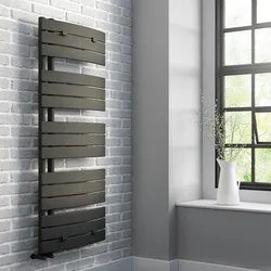 Termoarredo 1380x550 mm antracite tubi curvi - Pieve di Lazzarini