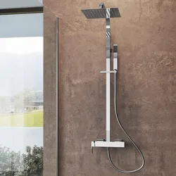 Colonna doccia in ottone cromato specchiato con miscelatore e soffione design squadrato