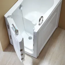 Vasca da bagno per anziani installazione a centro parete - Comfort