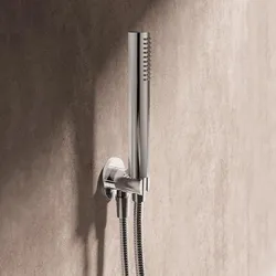 Set doccia con doccino rotondo in ottone e flessibile 150 cm